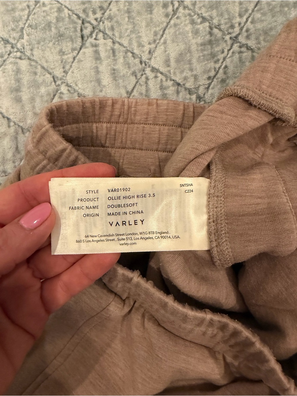 Varley Double Soft Ollie High Rise 3.5” athletic shorts in Taupe Mark size large - Picture 4 of 6